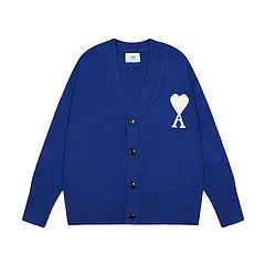 2025 New Luxury Brand Man Man Heart embroiered Cardigan swathe Classic Warm friend Sweater Amiparis Fashion Sweater