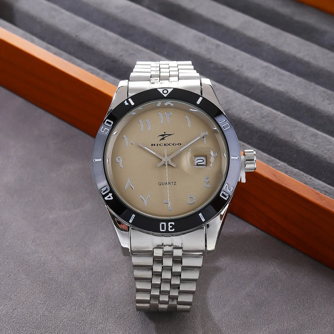 Quartz Watch Large Dial Luxury Business Date Stainless Steel Round Quartz Men Wristwatch Reloj Masculino for Daily Wear